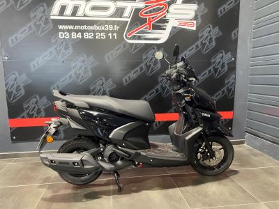 YAMAHA RayZR 125