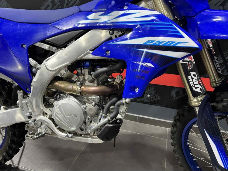 YAMAHA YZ250F 2025 - A PARTIR DE 149€ /MIOIS