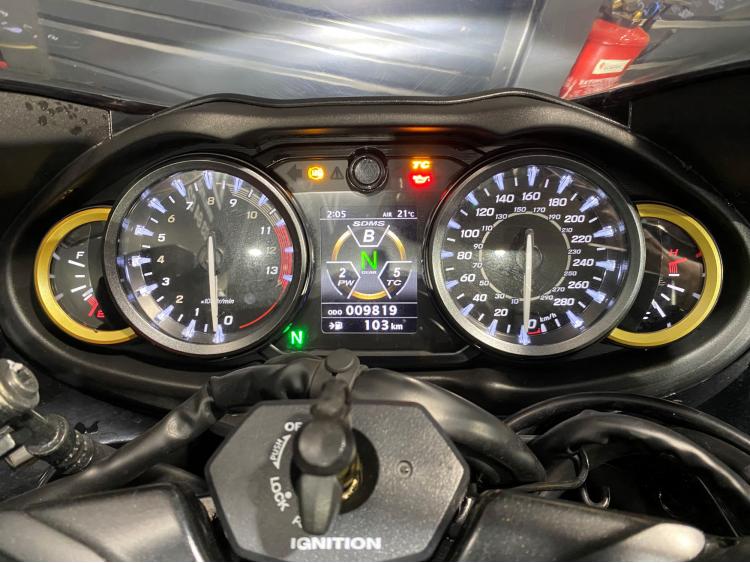 SUZUKI HAYABUSA 1340 - A PARTIR DE 350€/MOIS