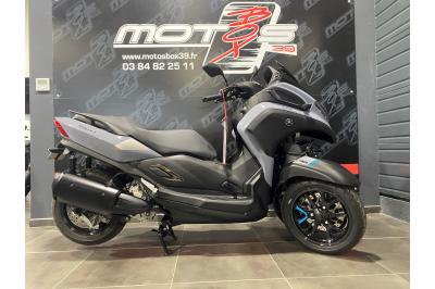 YAMAHA TRICITY 300