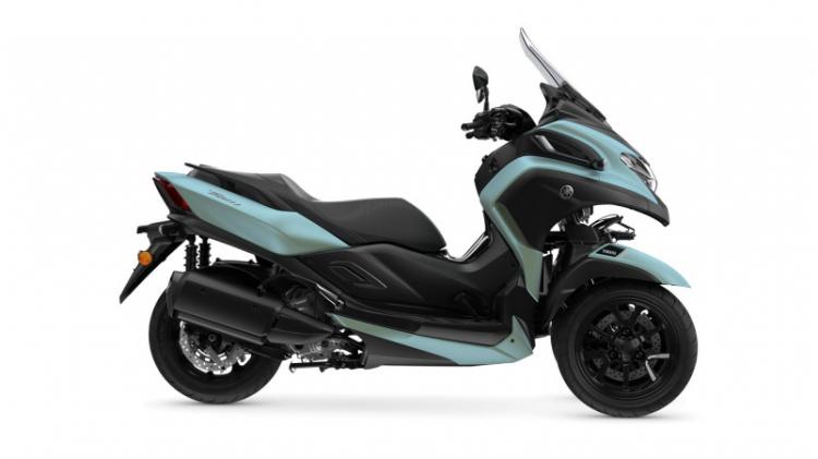 TRICITY 300 (24)